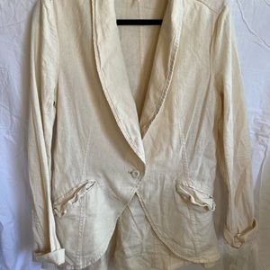 Free People NWT creme linen jacket.
